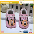 Bien vendre un style chaud mickey en gros souple semelle chaussures en cuir pour bébé